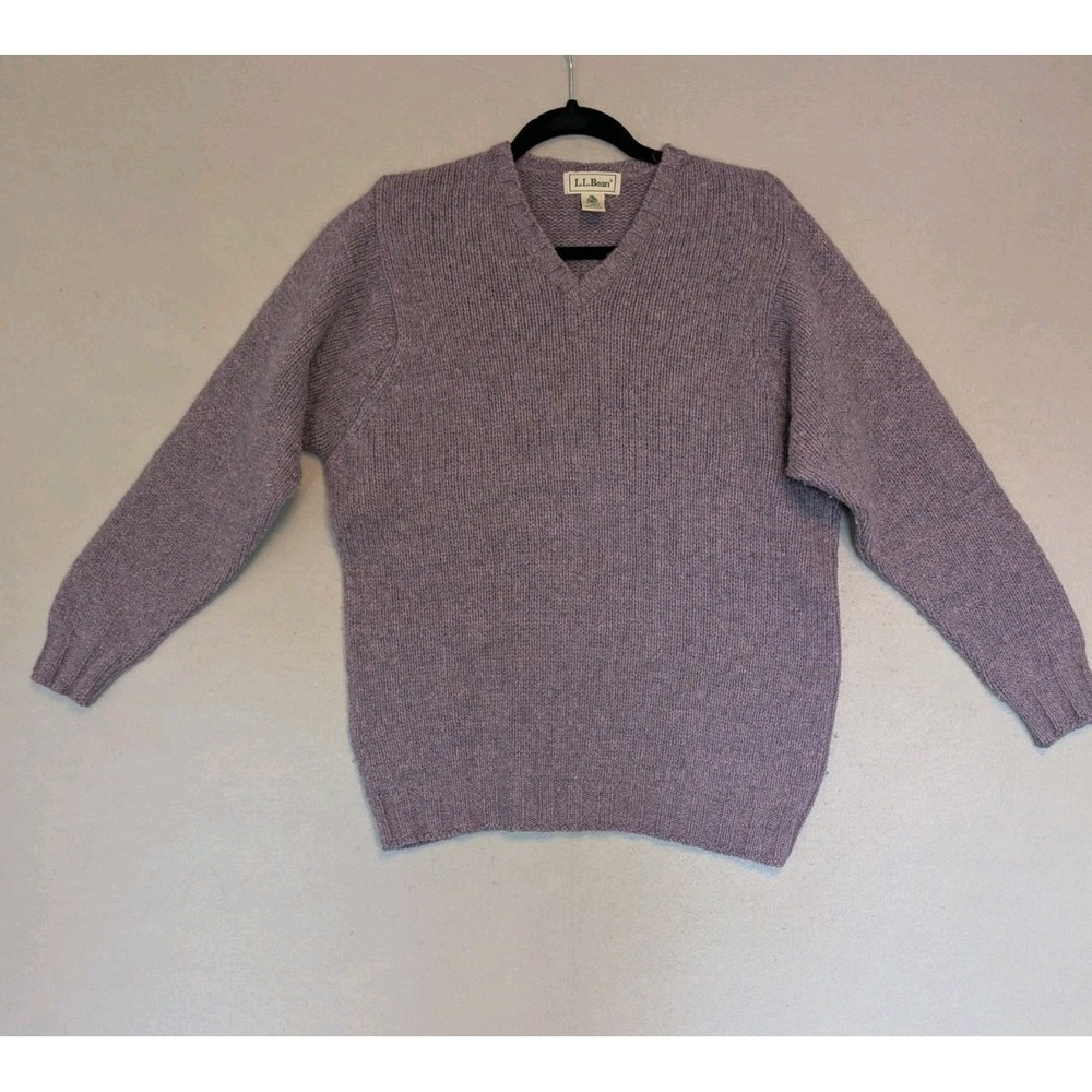 Vtg LL Bean 100% WOOL V-neck Sweater Lavender Made Scotland Women Med Fisherman‎